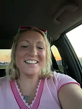 sweetkacibaby's Live XXX Chat
