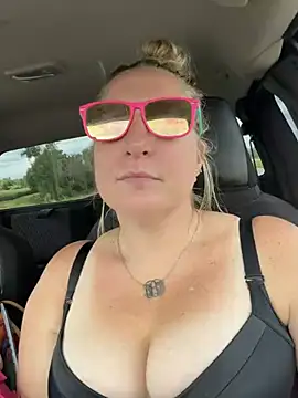 sweetkacibaby's Live XXX Chat