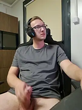 Aceyguyn Webbikameraesitys