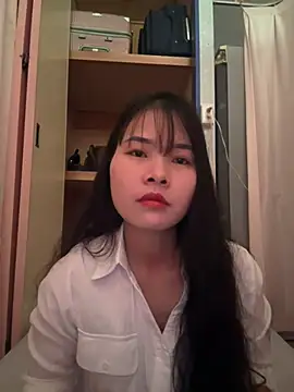 Naked-xx live XXX chat