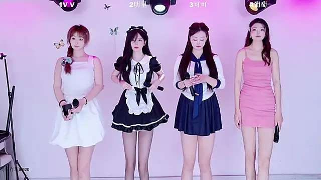 LOVE-018 Webcam Show