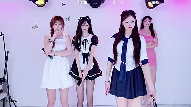 LOVE-018のウェブカメラショー