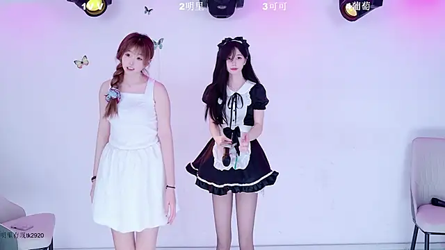 LOVE-018 webkamerás műsora