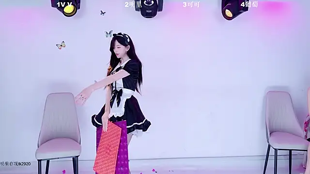 LOVE-018 Pertunjukan Webcam