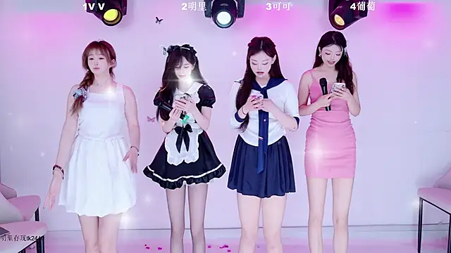 Show modela LOVE-018 na web-kameri