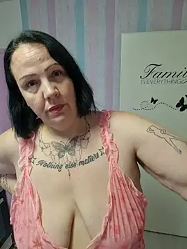 Noraya_ink Webcam-Show