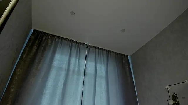 Loly_Cuttie élő chatszobája