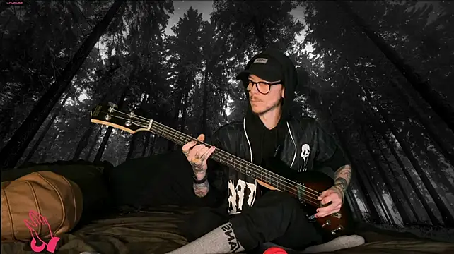 webzandkordz 在線直播表演