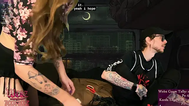 הופעת וובקאם של webzandkordz