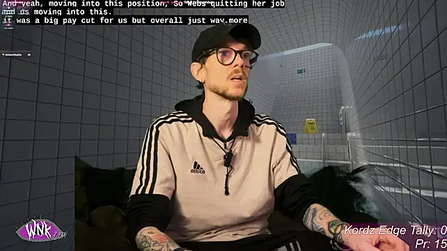 Show modela webzandkordz na web-kameri