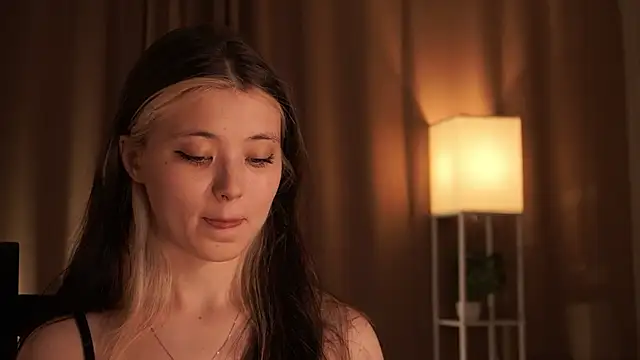 ShyAkemis – Live XXX-chat