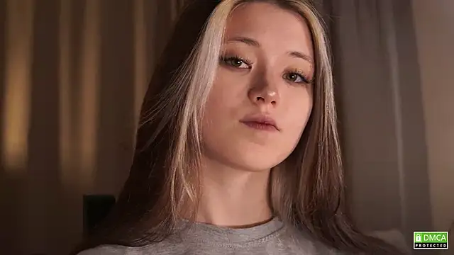 ShyAkemis: онлайн-секс-чат