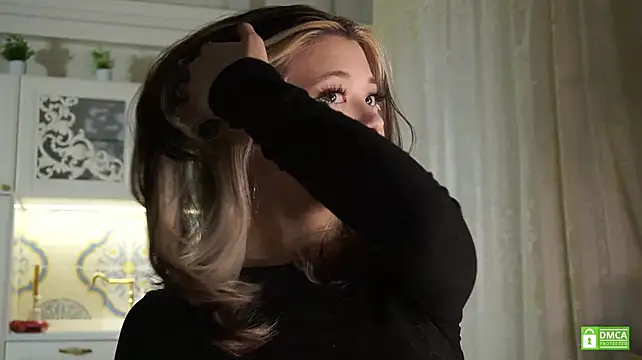 Show modela ShyAkemis na web-kameri