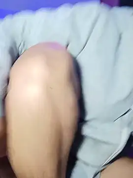 צ'אט XXX בשידור חי של xblackstarX1