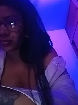 Živý XXX chat xblackstarX1
