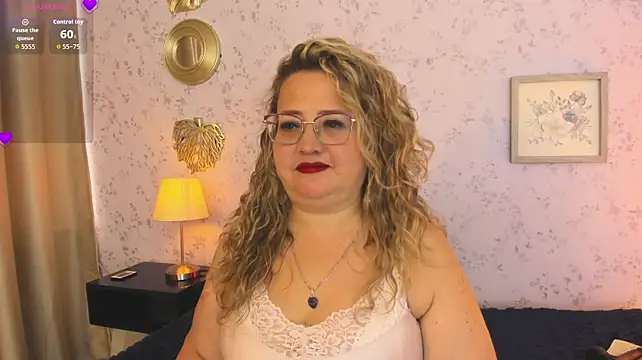 دردشة Martinacurvy_ الجنسية المباشرة