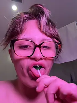 Show de alldogsgotoheaven na webcam