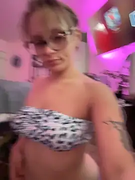 Show Webcam de alldogsgotoheaven