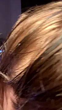 הופעת וובקאם של allpawgsgotoheaven