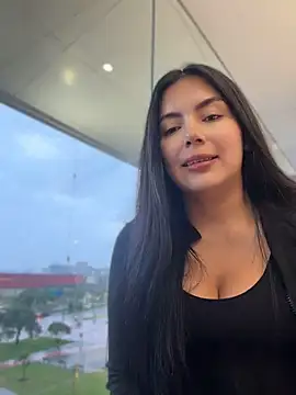 Chat +18 de Cami_olarte ao vivo