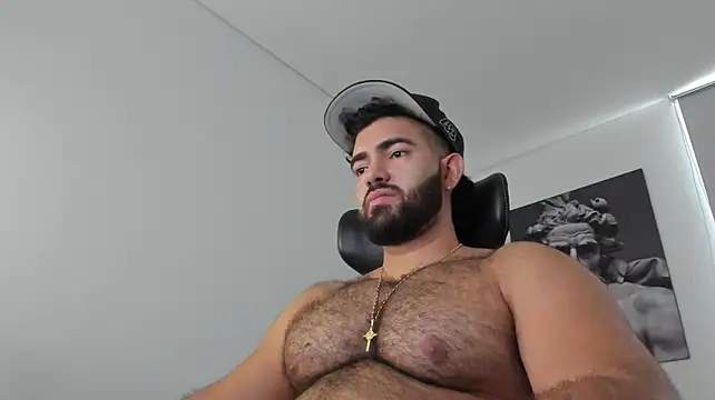 simonleon27 Show in webcam