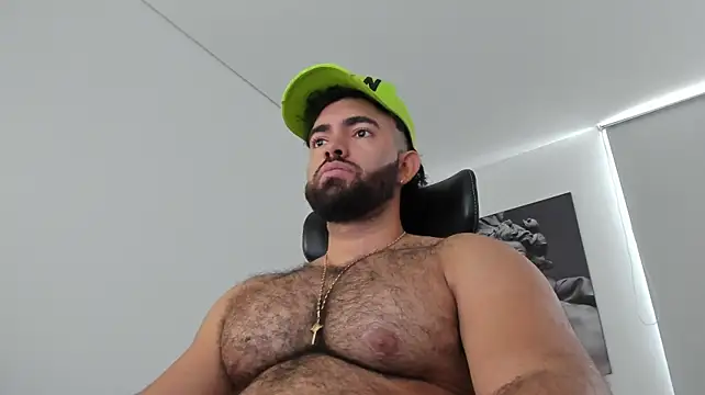 simonleon27 Show in webcam