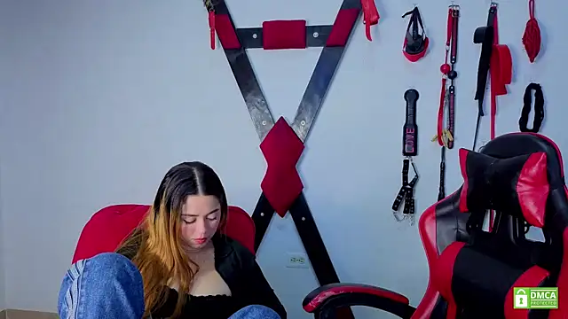 Hana_and_Zeta2026: вебкам-шоу
