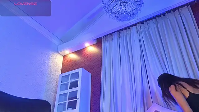 KristinaGriner's Webcam Show