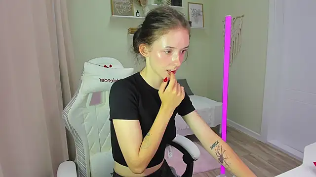 AnnaOddy's Live XXX Chat