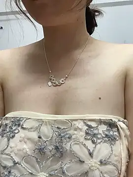 Lee1298 Adlı Modelin Canlı XXX Sohbeti