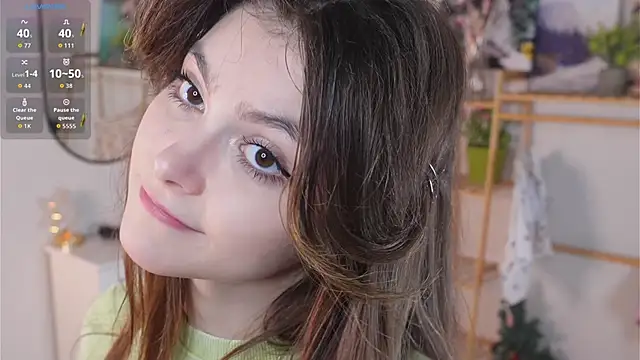 CherlyGuss live XXX chat