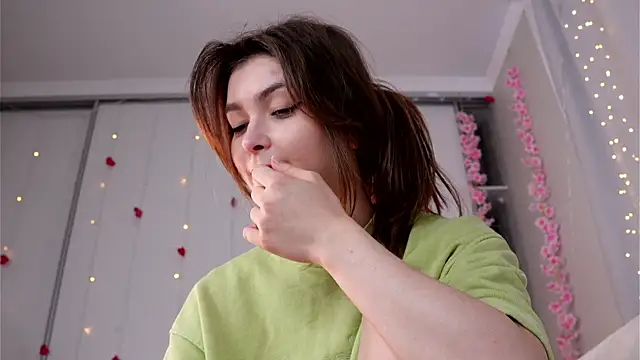 Chat XXX en directo de CherlyGuss