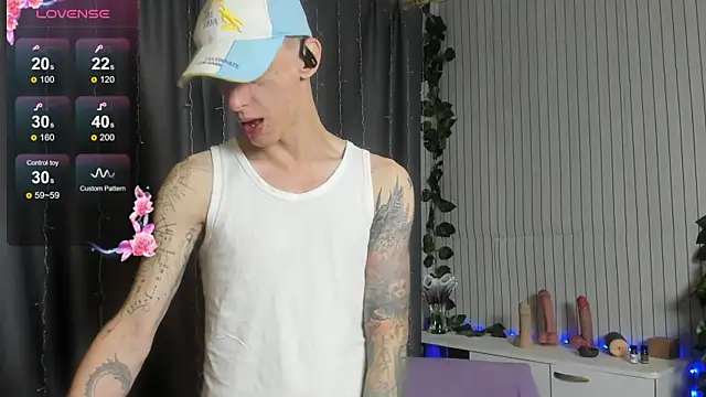 James2Inked Pertunjukan Webcam