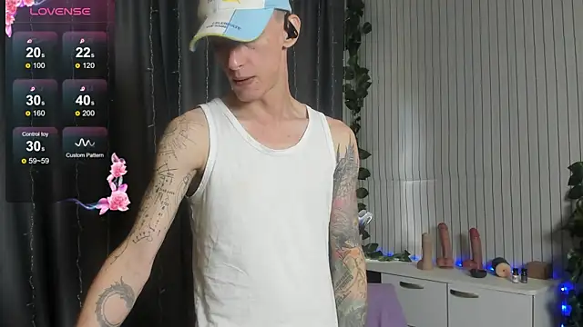 James2Inkedのウェブカメラショー