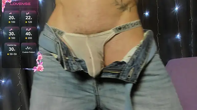 Show modela James2Inked na web-kameri