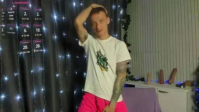 James2Inked Webcamshow