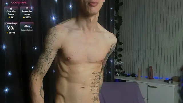 James2Inked Adlı Modelin Web Kamerası Şovu