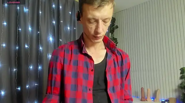 James2Inked Show in webcam