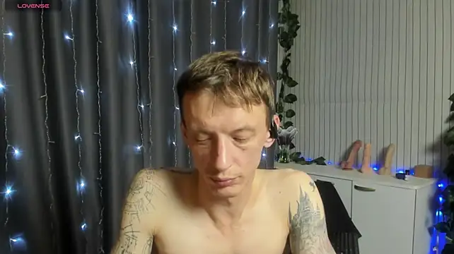 James2Inkedのウェブカメラショー