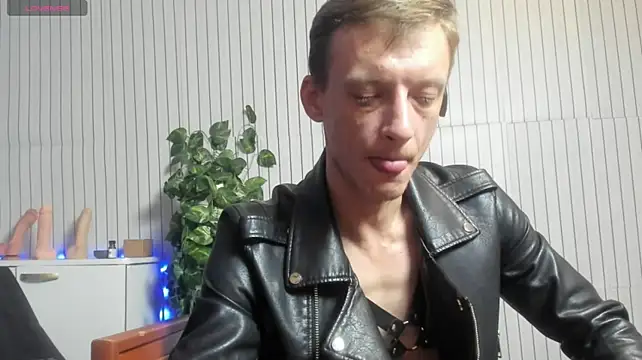Вебкам-шоу James2Inked