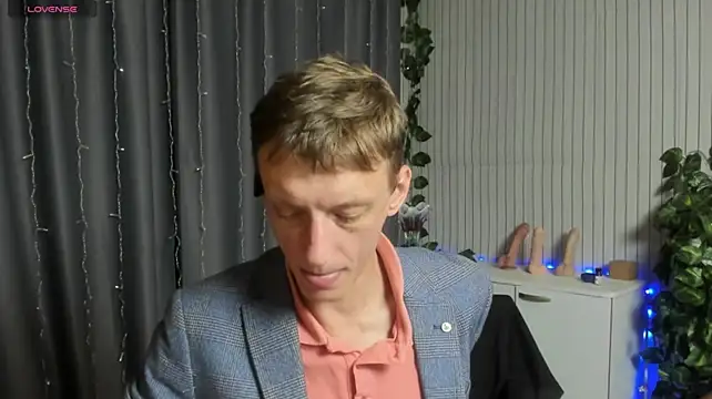 James2Inked Show Webcam