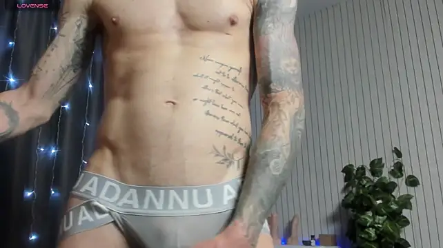 James2Inked Show Webcam