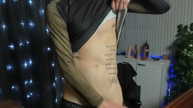 Вебкам-шоу James2Inked