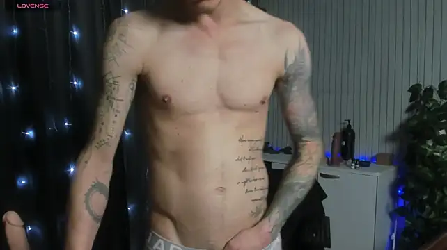 James2Inked Show in webcam