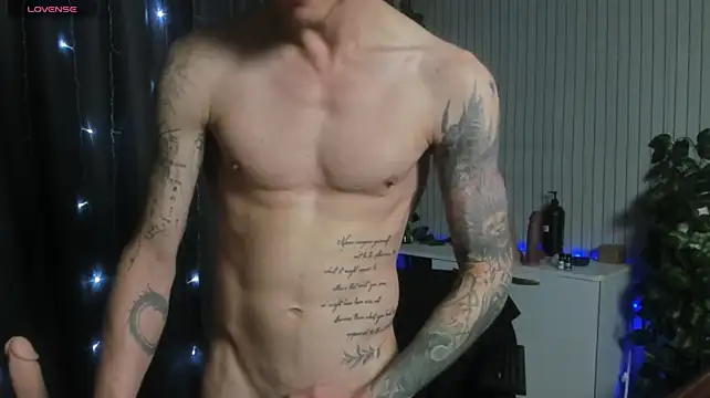 James2Inked Show in webcam
