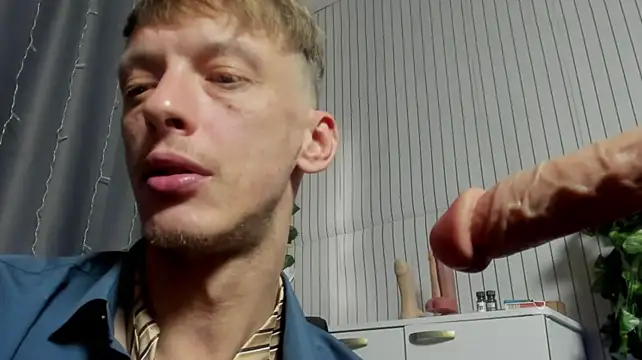 Chat XXX Live James2Inked