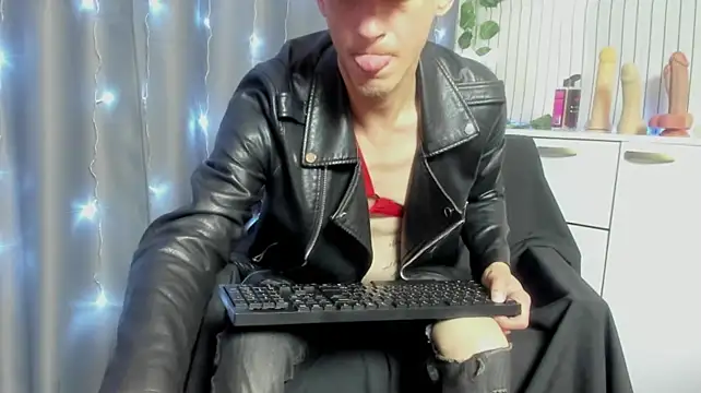 James2Inked Webcamshow