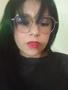 alia_asad Show Webcam