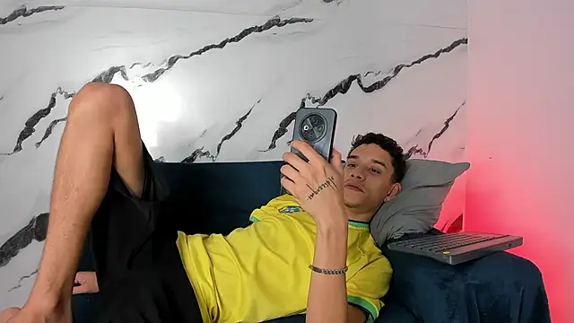 Chat +18 de Zamaelprime_ ao vivo