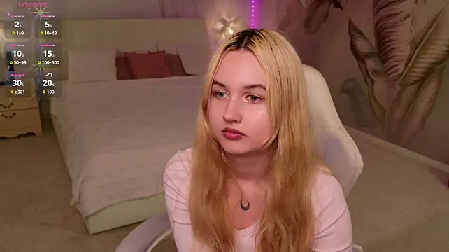 Lilly_Eyes Chat XXX in diretta
